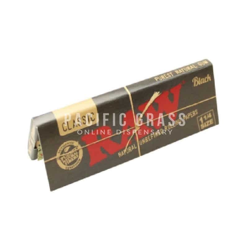 RAW Black Classic – Rolling Paper- 1 1/4 Size